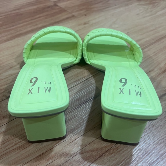 Barely worn lime green block heal square toe sandals - Picture 4 of 10